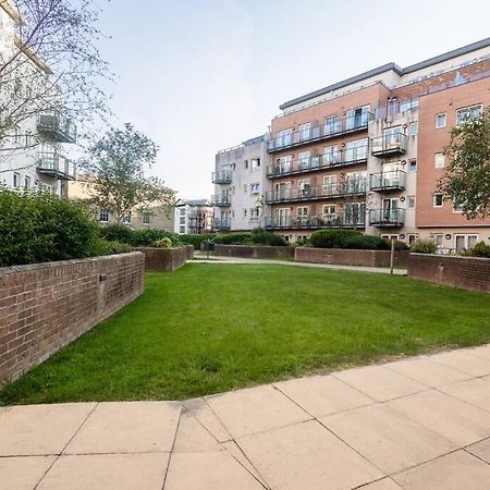 Ocean - 2 Bed Flat Sleeps 6 With Gym Access Lejlighed Southampton Eksteriør billede